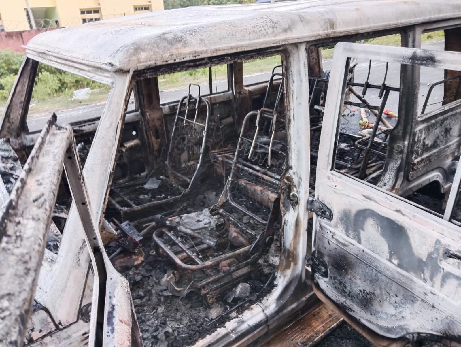 vehicle belonging to a satellite news channel was set ablaze by agitated protesters