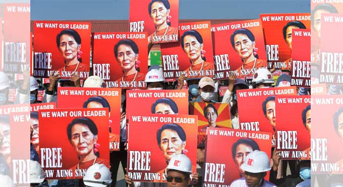 Myanmar: Internet services restored, Aung San Suu Kyi’s detention extended
