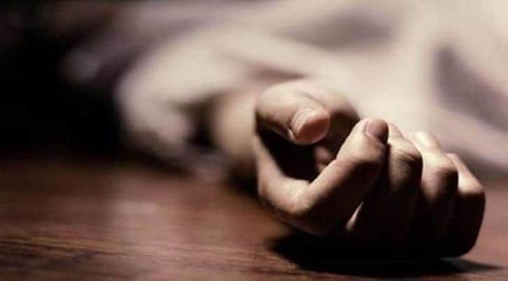 Police constable axes parents to death, later kills self
