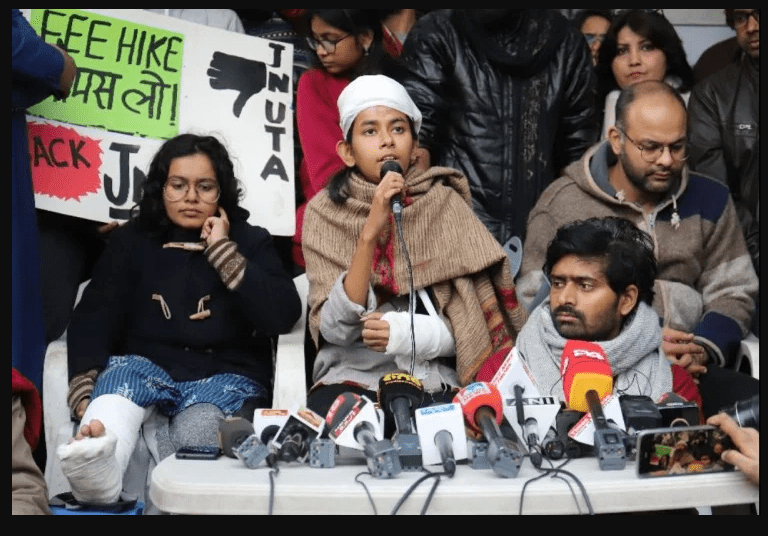 Aishe Ghosh, JNU student leader who was attacked in campus violence, to contest Bengal Polls