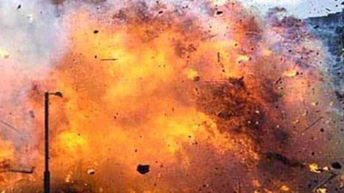 One dead in Bengal Explosion on the eve of 7th phase polling