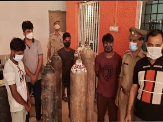 Black marketing of oxygen cylinders: 10 arrested in Lucknow
