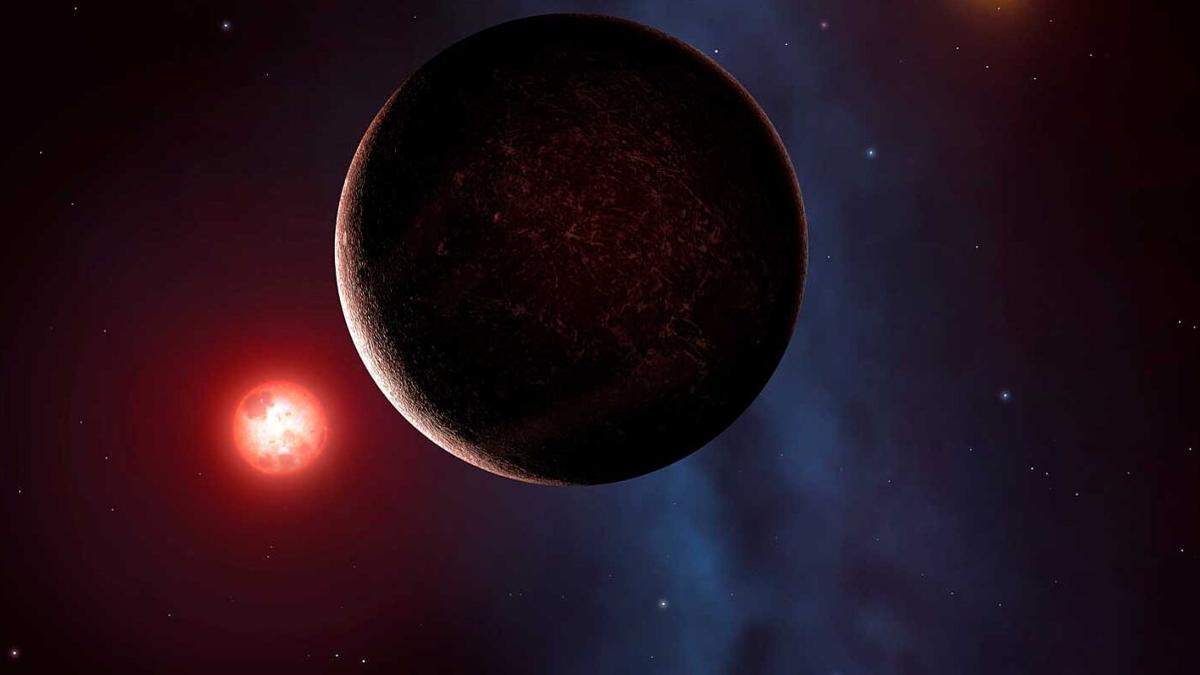 Unusual-shaped planet WASP-103b discovered about 1.8k light yrs from solar system