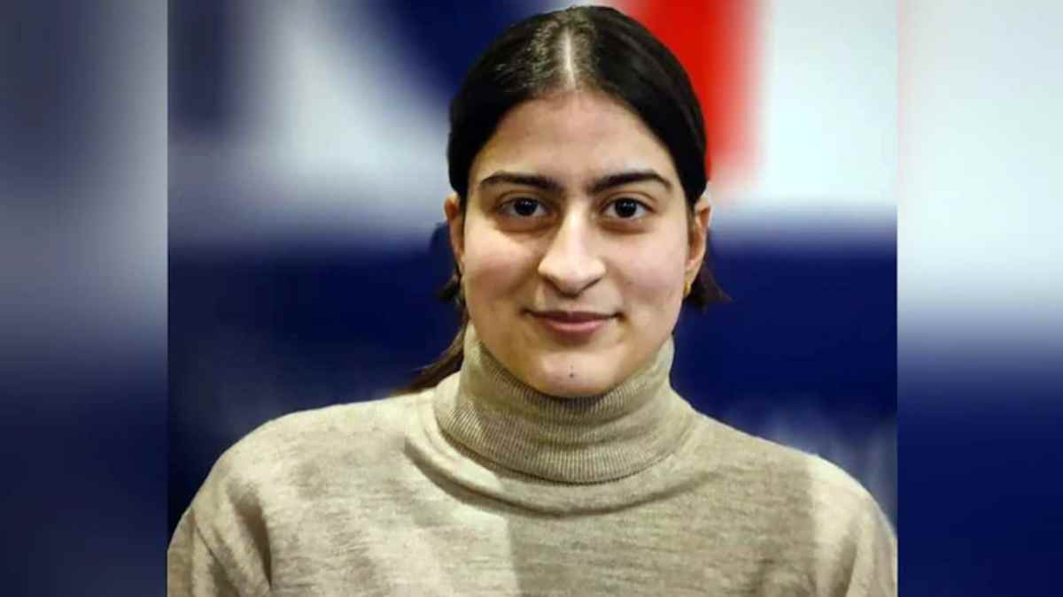 Class 12 topper from Kashmir reacts to trolling: Don't need to wear 'hijab' to prove myself to be a 