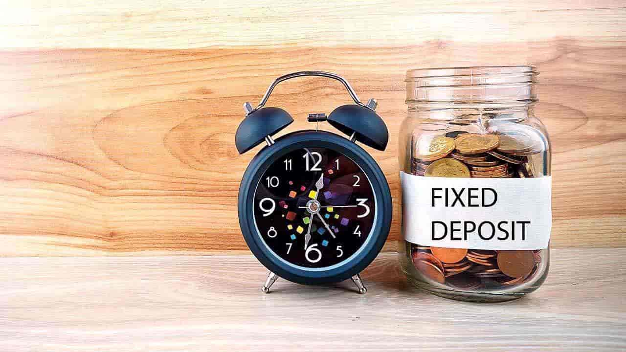 Fixed Deposit rate comparison between SBI, HDFC, Canara Bank and Axis Bank, 2022