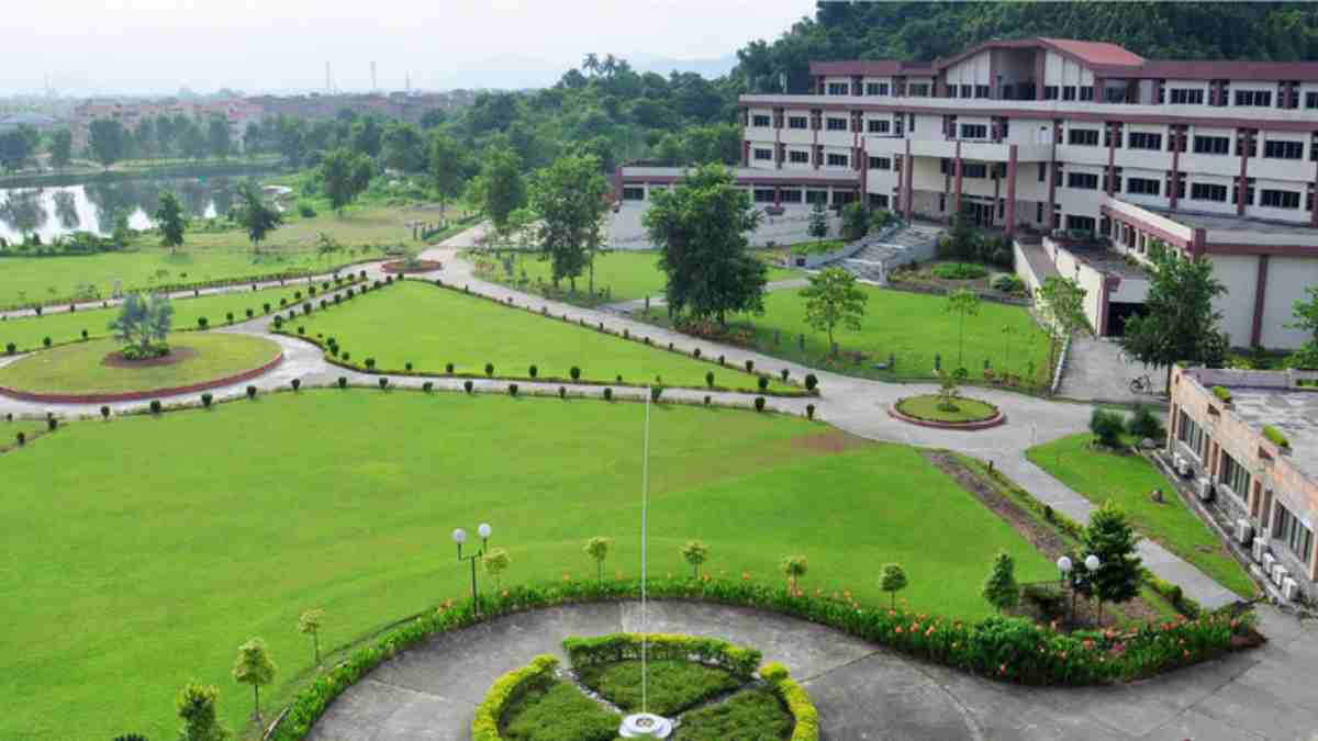 IIT Guwahati reopens for students who are fully vaccinated