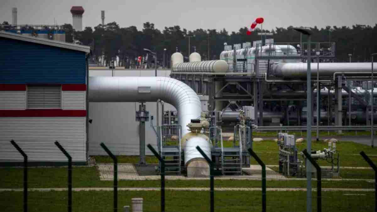 Ukraine-Russia Crisis: Germany suspends Nord Stream 2 project