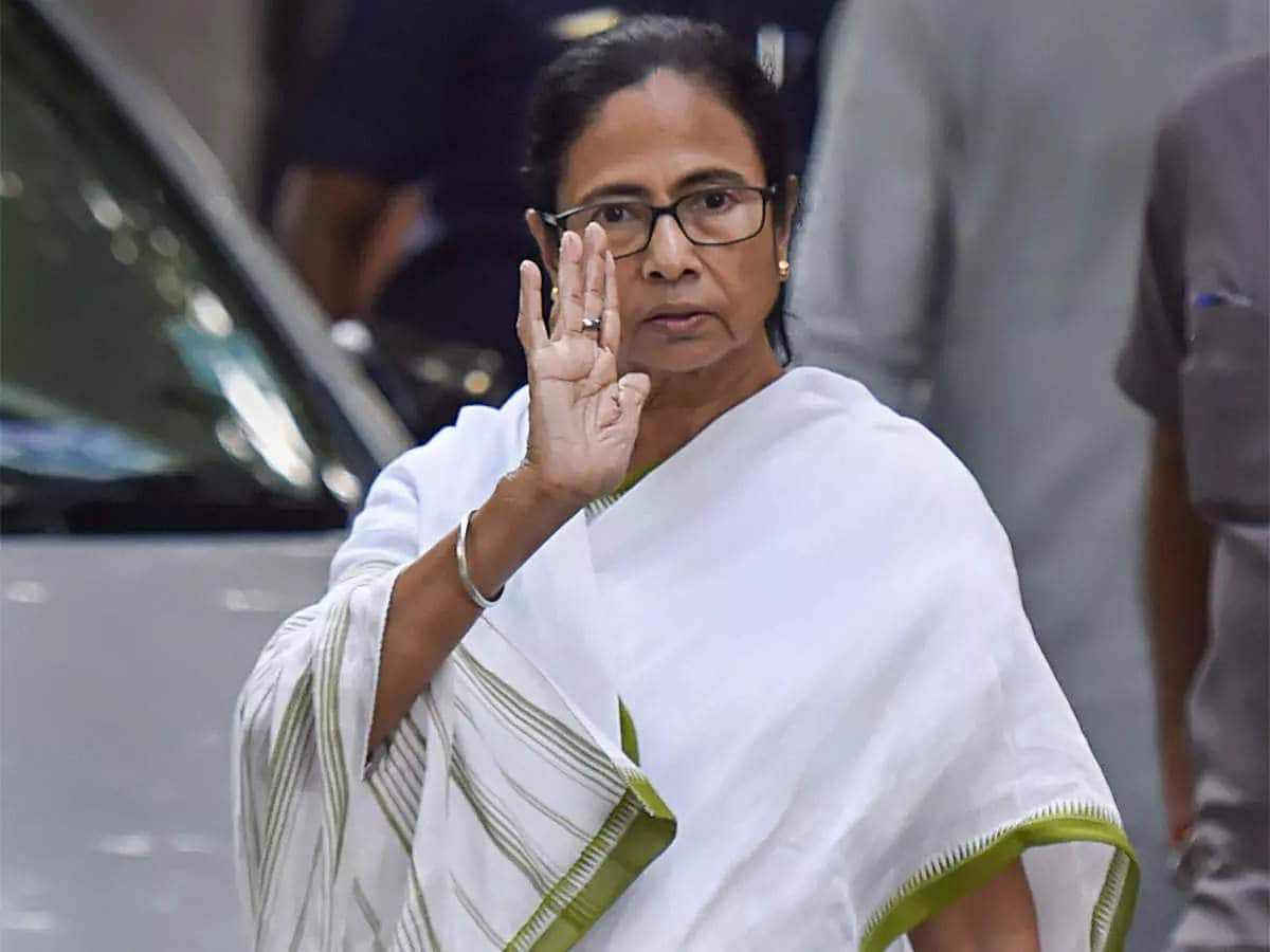 Mumbai Court Issues Notice to Mamata Banerjee for Insulting National Anthem