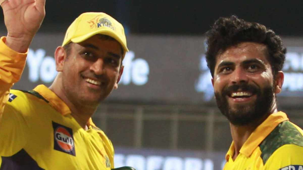 End of an Era: Captain Cool MS Dhoni hands the wand of CSK to Ravindra Jadeja
