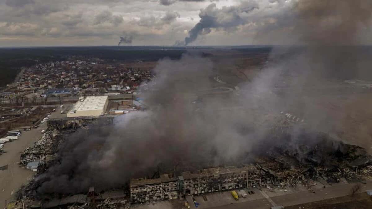 Russia-Ukraine War Updates: Russian warplanes shell at a nuclear reactor in Kharkiv