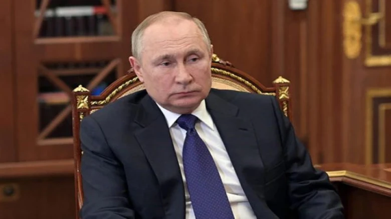 Putin will undergo cancer treatment and surgery, and will temporarily relinquish power, according to reports.