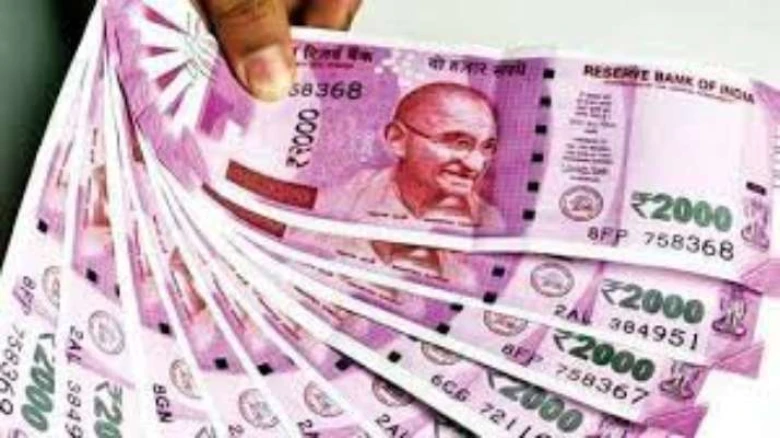 Central Government Employees' salaries likely to be hiked again in July