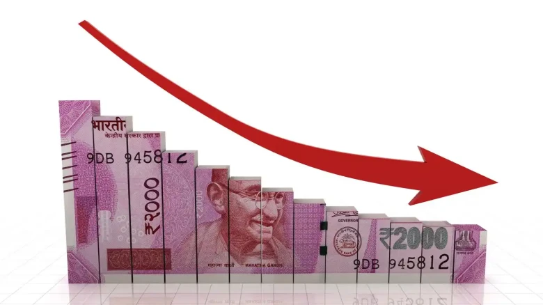 Rupee hits an all-time low of 77.69 against dollar, Markets eye for RBI's intervention