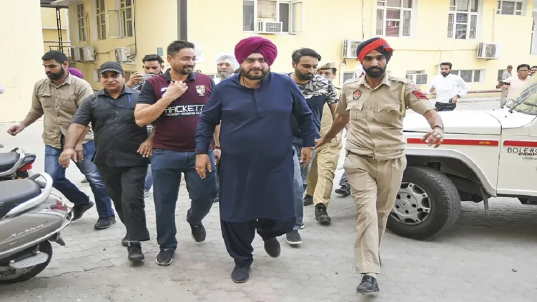Qaidi no. 241383: List of items Navjot Singh Sidhu will get in Patiala jail