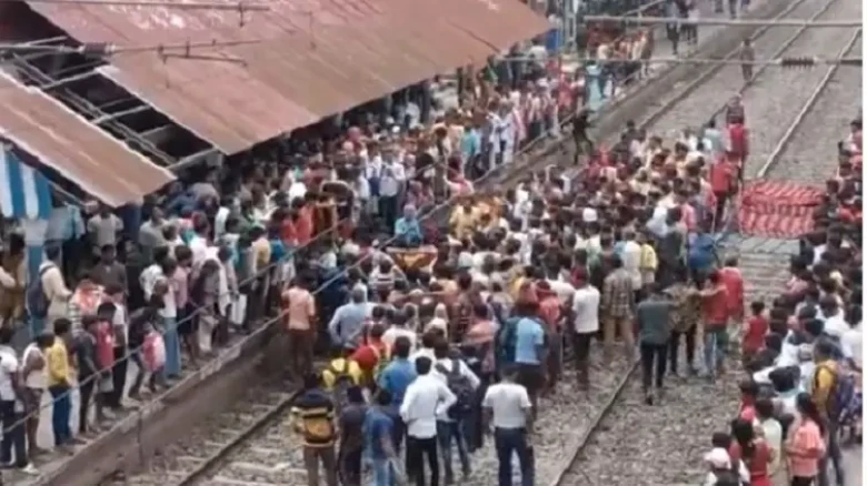 Several Trains Cancelled, Diverted After Protests on Tracks in Bihar