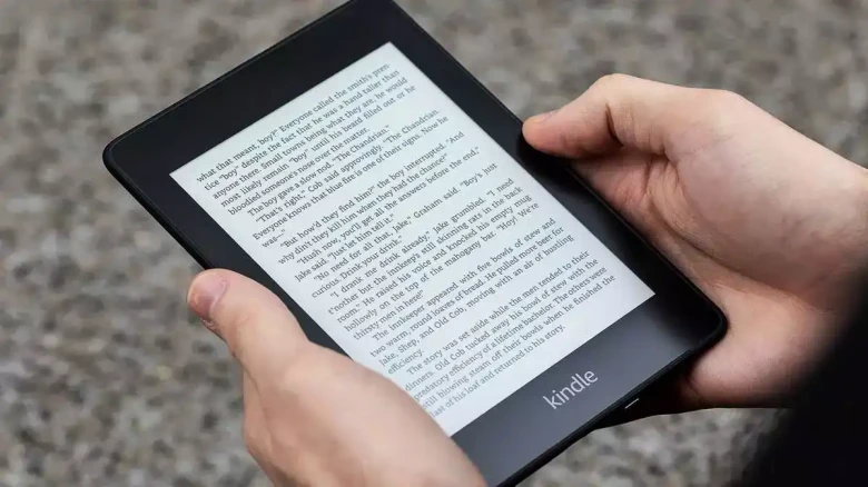 Amazon to Stop Older Kindle E-Readers from Browsing, Buying New Books