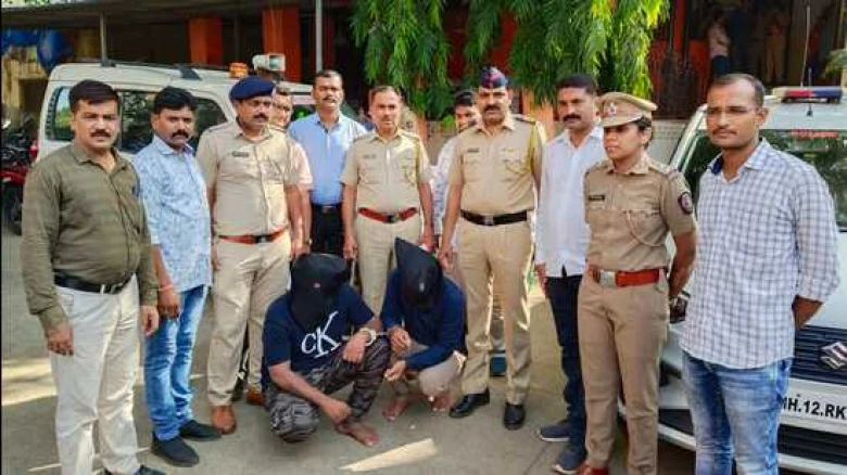 Police constable kills Girlfriend, roams in car for a day: Arrested