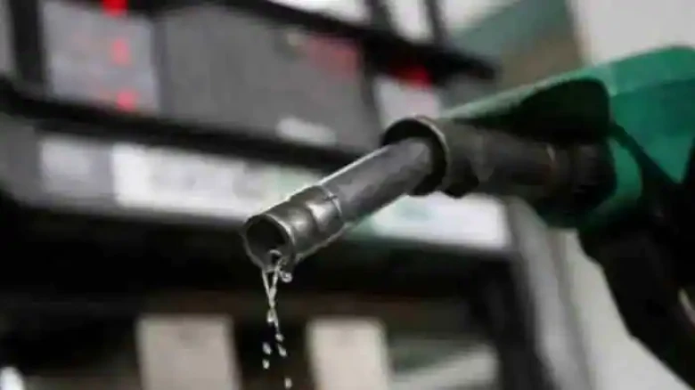 Private retailers to Govt: Selling diesel at Rs 20-25/ltr loss, petrol at Rs 14-18/ltr loss