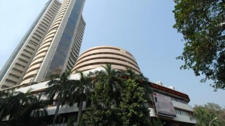 Stock Market Updates: Sensex climbs 443 points; Nifty ends above 15,550