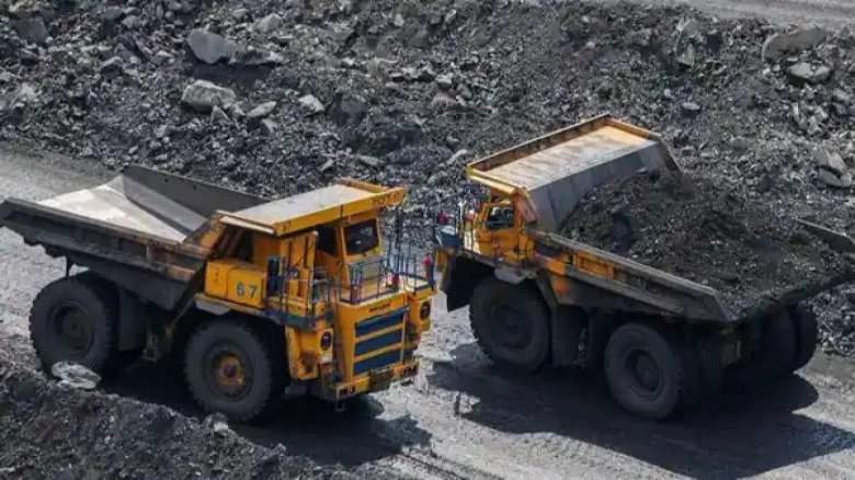 Govt to auction off 17 mines surrendered by PSUs; coal production likely to reach record levels in FY23