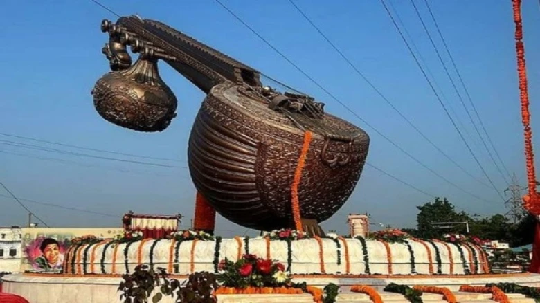 "Forty-Foot Veena," dedicated to Lata Mangeshkar, was inaugurated today in Ayodhya