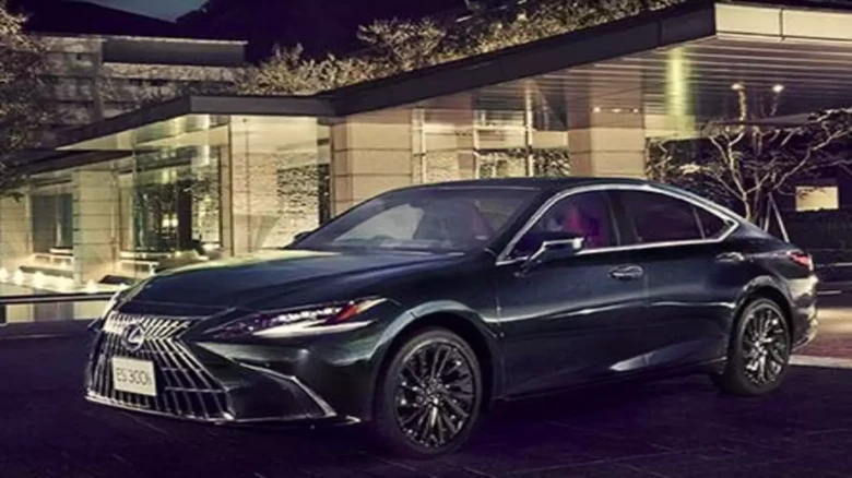 Updated Lexus India launches ES300h, price starts at INR 59.71 lakh