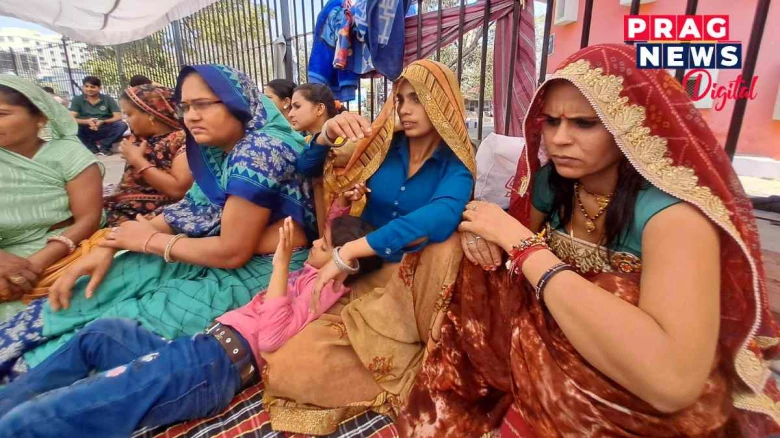 ইচ্ছামৃত্যু বিচাৰিলে পুলৱামাত নিহত ৩ চিআৰপিএফ জোৱানৰ বিধৱা পত্নীয়ে! কিন্তু কিয়?