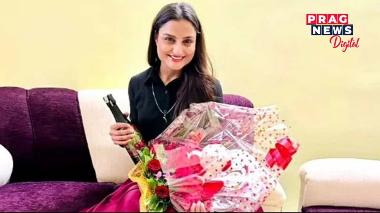 প্ৰেমিকৰ এপাৰ্টমেণ্টৰ চতুৰ্থ মহলাৰ পৰা পৰি এয়াৰ হোষ্টেজৰ মৃত্যু! হত্যাৰ অভিযোগ মাতৃৰ