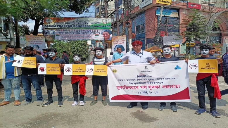 Mime Performance on Road Safety in Guwahati receives huge appreciation on World Mime Day