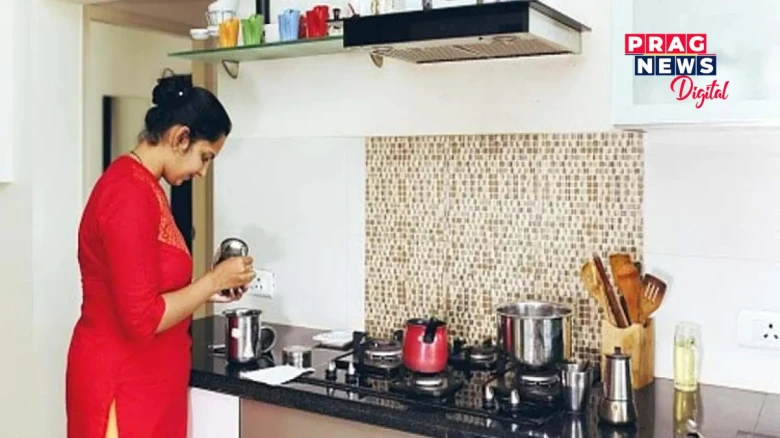 বাস্তুশাস্ত্ৰ অনুসৰি পাকঘৰৰ কি কি কথাত ধ্যান দিব লাগে?