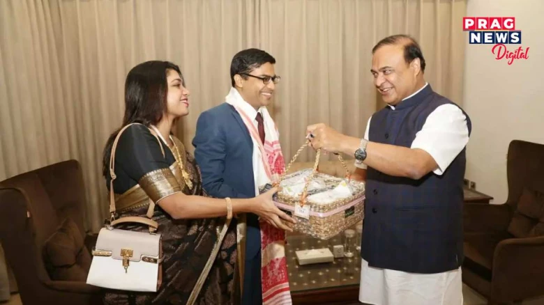 ঋতুকালীন উপহাৰ মমতা,হিমন্তলৈ; হিমন্ত বিশ্বক ৩০০,মমতা দিদিলৈ ৬০০ কেজি আম উপহাৰ শ্বেইখ হাছিনাৰ