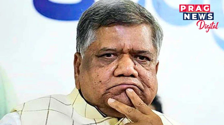 কৰ্ণাটকৰ ৰাজনীতিত নতুন বতাহ; বিজেপিৰ পৰা কংগ্ৰেছগামী নেতালৈ উপহাৰ কংগ্ৰেছ নেতৃত্বৰ
