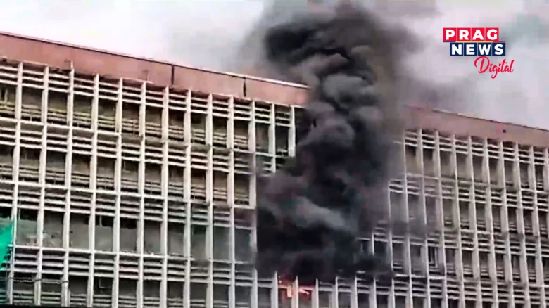 দিল্লীৰ AIIMSত ভয়ংকৰ অগ্নিকাণ্ডৰ সূত্ৰপাত! হাহাকাৰ পৰিস্থিতি
