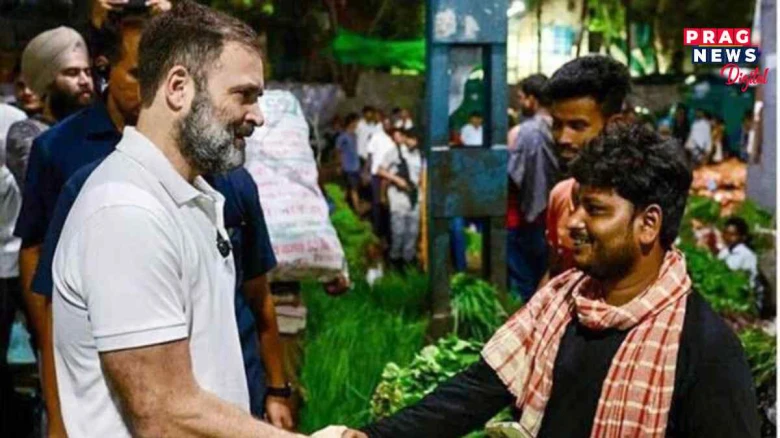 জনতাৰ মাজত ৰাহুল গান্ধী; বুজ লৈছে সমস্যাৰ