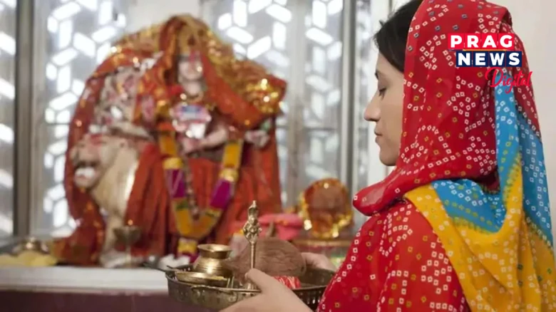 ঘৰৰ মন্দিৰ বা থাপনাত কি কি সামগ্ৰী থাকিলে শুভ জানি লওক! মা লক্ষ্মী হয় সন্তুষ্ট