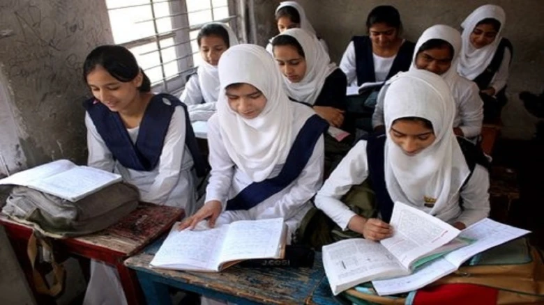 Karnataka Teacher asks Muslim students to go to Pakistan, Says 'This is not your country'