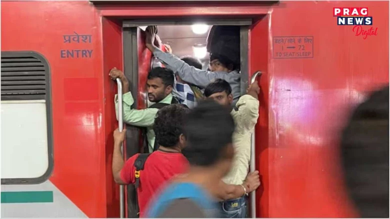 বাতানুকূল দবাৰ টিকট থাকিও স্থান নাপালে যাত্ৰীয়ে; ভাৰতীয় ৰেলৱেৰ পৰা বিচাৰিলে ৰিফাণ্ড