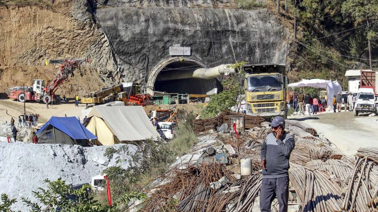 Uttarkashi tunnel collapse: Focus is on horizontal drilling to rescue trapped workers, says NDMA