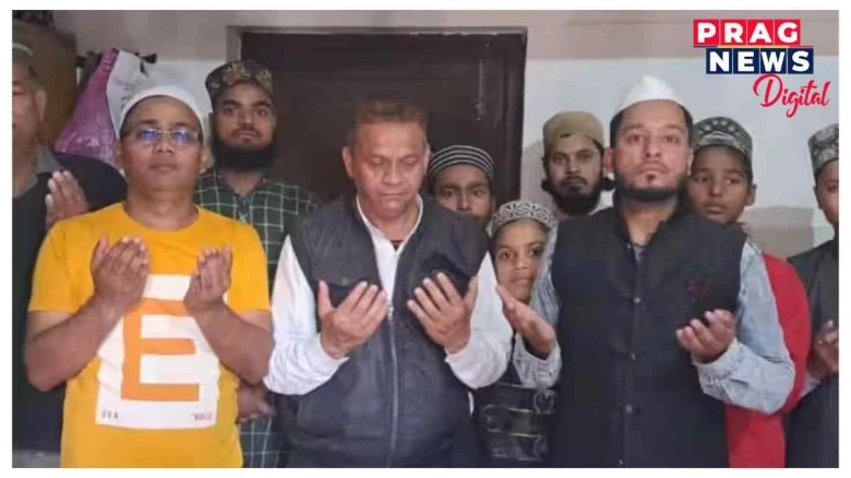 উত্তৰকাশীৰ  সুৰংগত আৱদ্ধ শ্ৰমিকসকলৰ নিৰাপদ মুক্তিৰ বাবে মছজিদত সমূহীয়া নামাজ