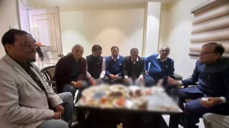 ড্ৰাই ষ্টেট বিহাৰত মদ্যপান কৰি বিপদত চিকিৎসক; দাখিল কৰা হ’ল এজাহাৰ