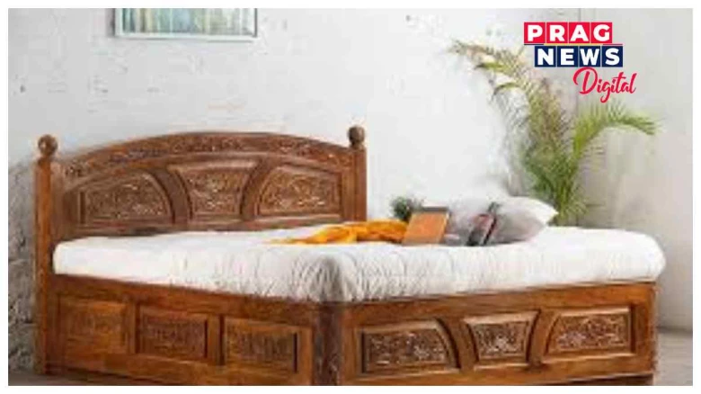 ঘৰৰ বীমৰ তলতে  বিছনা অথবা  খোৱা মেজ স্থাপন কৰিলে কেনে ফল হয়? বাস্তুৰ বিধান