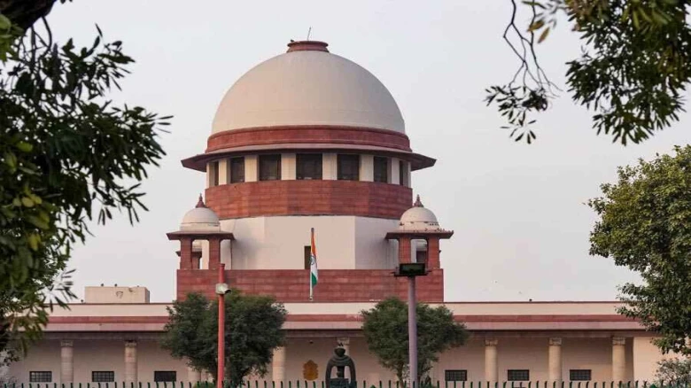 No immunity from prosecution if MPs and MLAs take bribe to vote or make speeches: SC