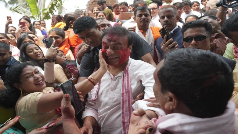 Assam CM Sarma joins in the celebrations of Bhar Daul at Barpeta Satra