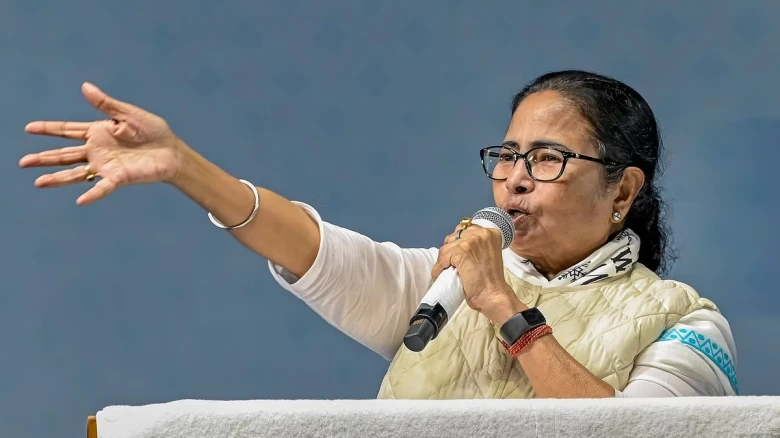 Mamata Banerjee's 'poisonous snake' dig at BJP at Bengal rally