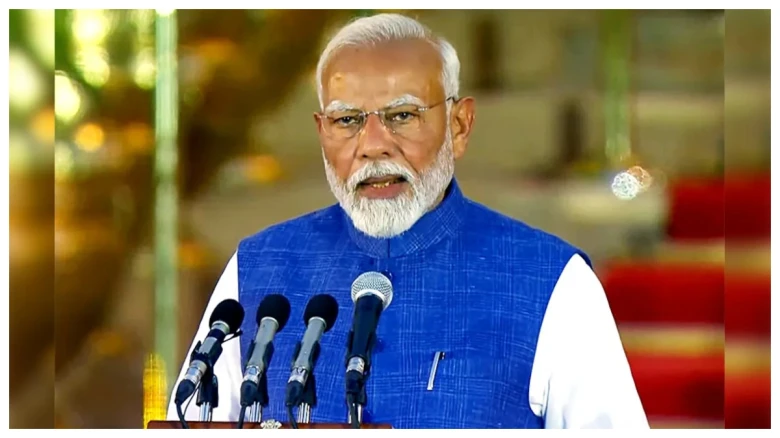 শপত গ্ৰহণ অনুষ্ঠানত কি কি পিন্ধিলে প্ৰধানমন্ত্ৰী নৰেন্দ্ৰ মোদীয়ে?