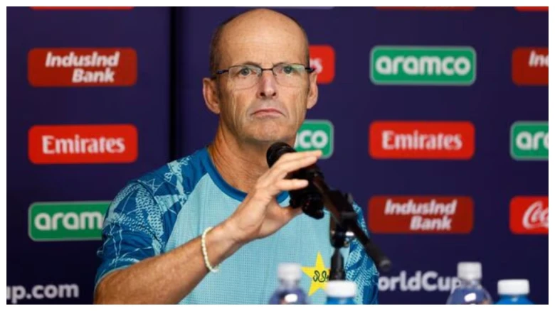 ''জীৱনত এনেকুৱা দল দেখা নাই!’’- বিশ্বকাপৰ পৰা বাহিৰ হোৱাৰ পাছত পাকিস্তানৰ ওপৰত ক্ষোভ উজাৰিলে প্ৰশিক্ষক গেৰী কাৰ্ষ্টেনেও