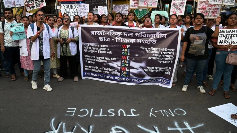 Kolkata Doctor Rape-Murder Case: Victim's family alleges police offered them money, says 'no responsibility' taken