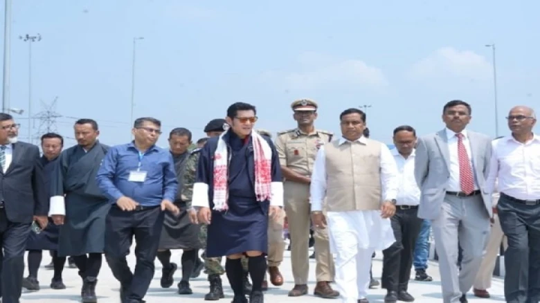 যোগীঘোপা মাল্টিমডেল লজিষ্টিক পার্ক পৰিদৰ্শন ভূটানৰ ৰজা ৱাংচুকৰ