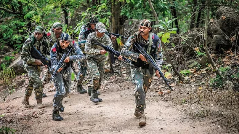 বৃহত্তম মাওবাদী-বিৰোধী অভিযানত ২৪ হাজাৰতকৈ অধিক জোৱানৰ অংশগ্ৰহণ
