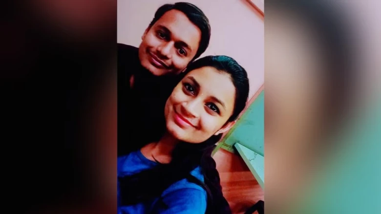 স্বামীক বিহ খুৱাই হত্যা স্কুলৰ প্ৰধান শিক্ষয়িত্ৰীৰ! ৩ছাত্ৰই কৰিলে সহায়